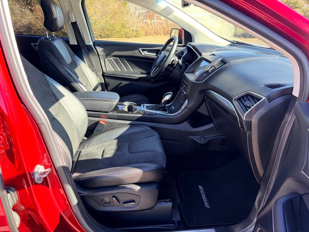 2016 Ford Edge Sport