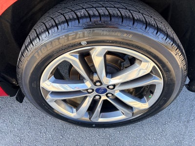 2016 Ford Edge Sport