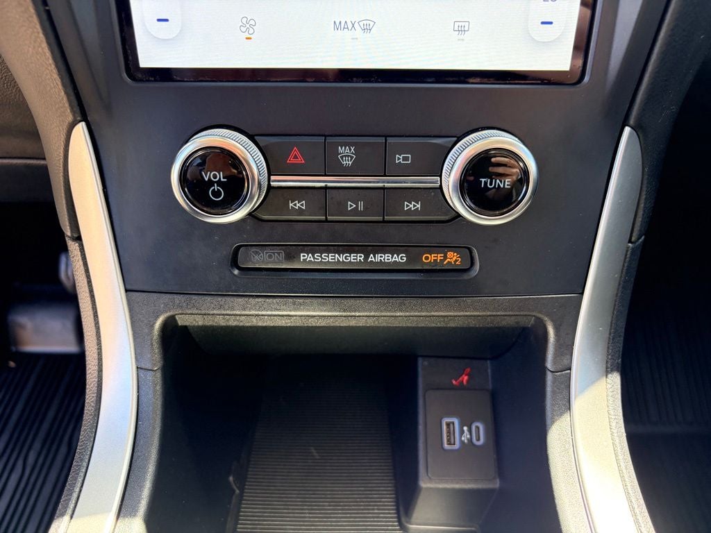 2023 Ford Edge SE