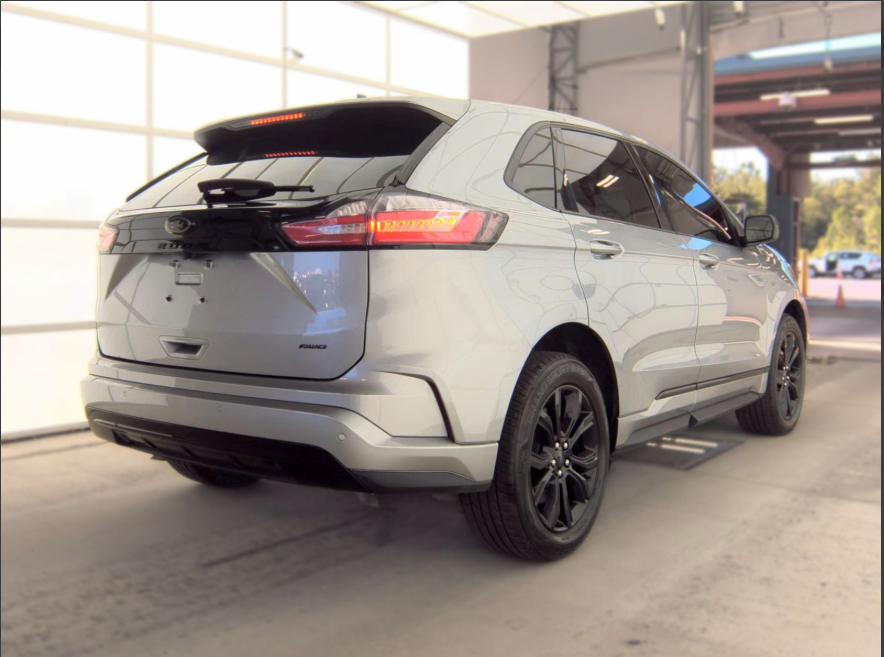 2023 Ford Edge SE