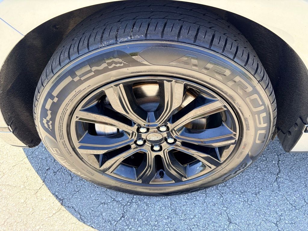 2023 Ford Edge SE
