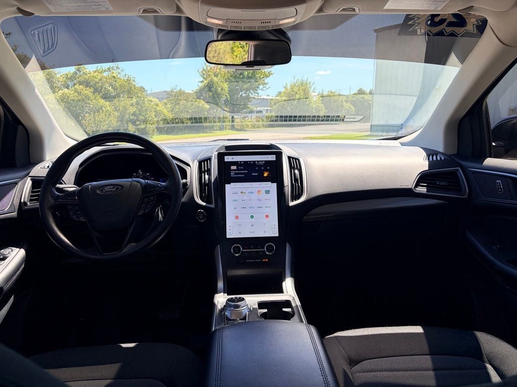 2023 Ford Edge SE