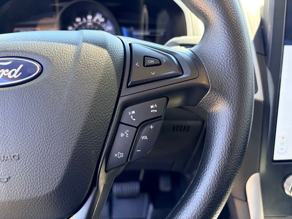 2023 Ford Edge SE