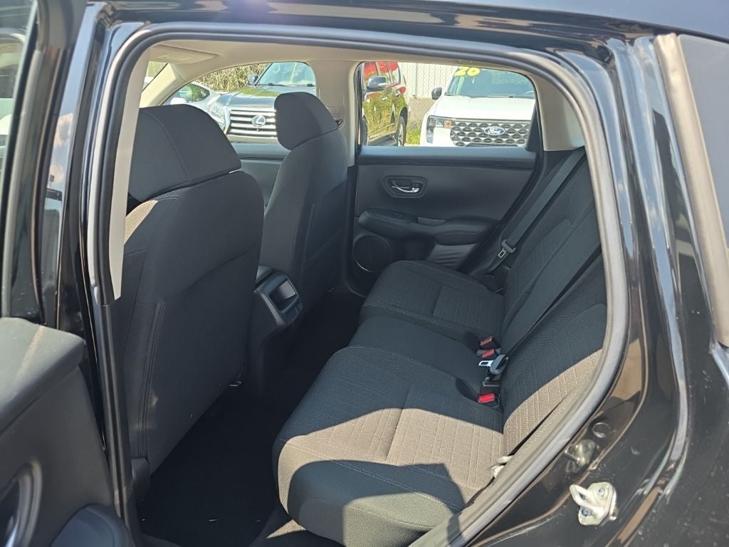 2025 Honda HR-V LX