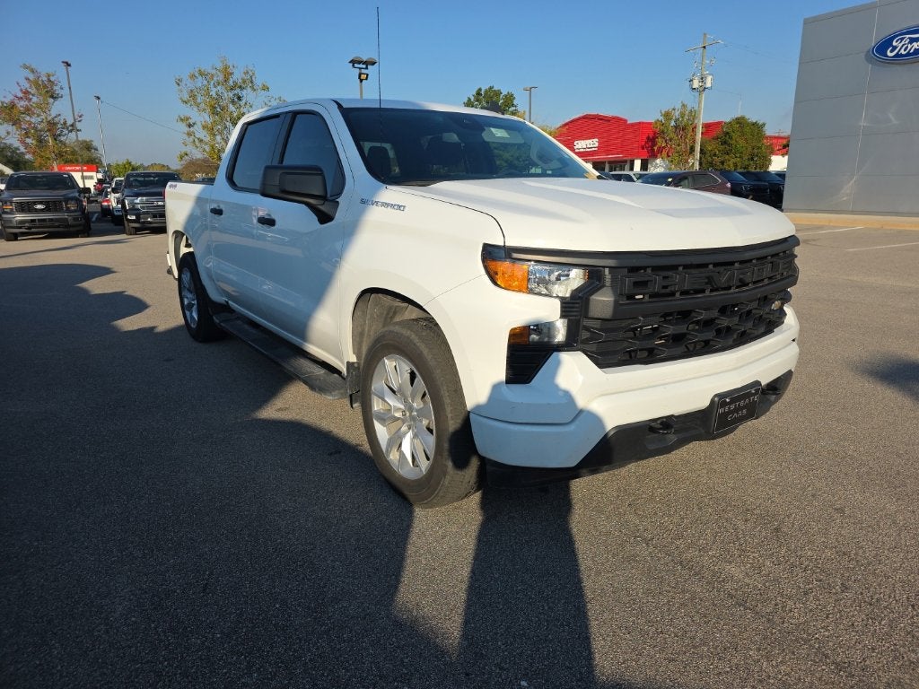 2023 Chevrolet Silverado 1500 Custom