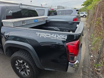 2018 Toyota Tacoma TRD Off-Road V6