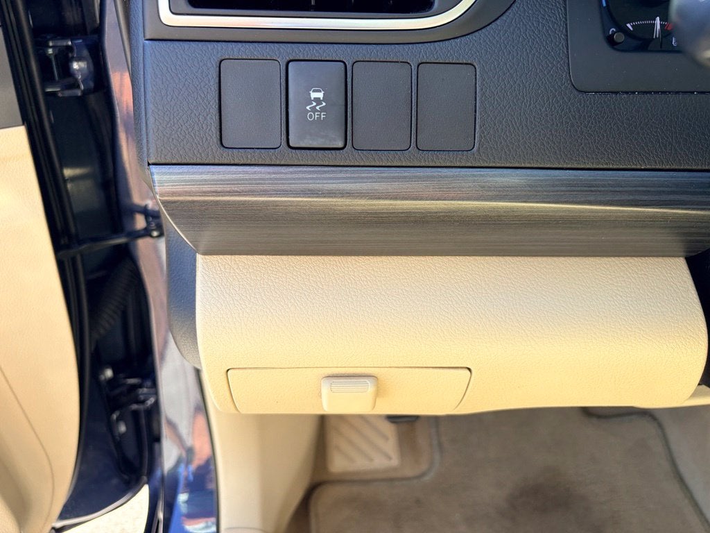 2017 Toyota Camry Hybrid LE