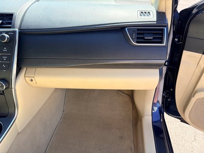 2017 Toyota Camry Hybrid LE