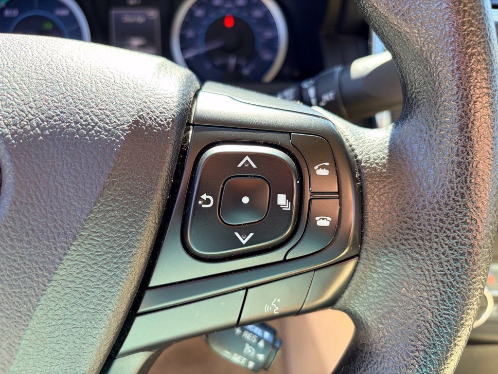 2017 Toyota Camry Hybrid LE