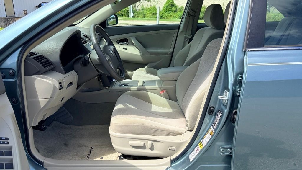 2010 Toyota Camry LE