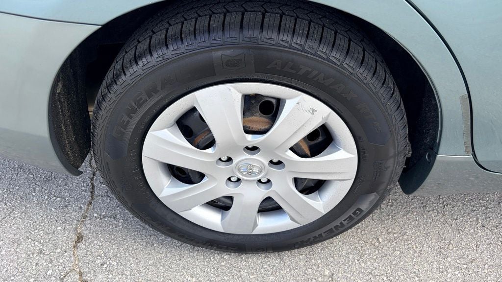 2010 Toyota Camry LE