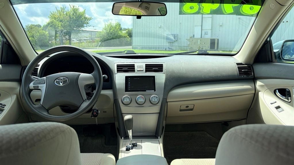 2010 Toyota Camry LE