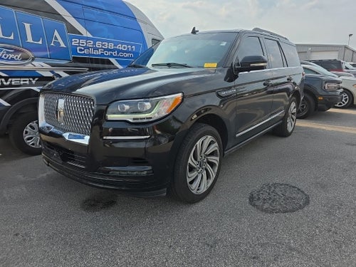 2023 Lincoln Navigator Standard