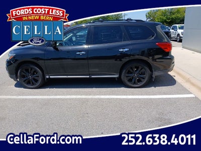2018 Nissan Pathfinder SL