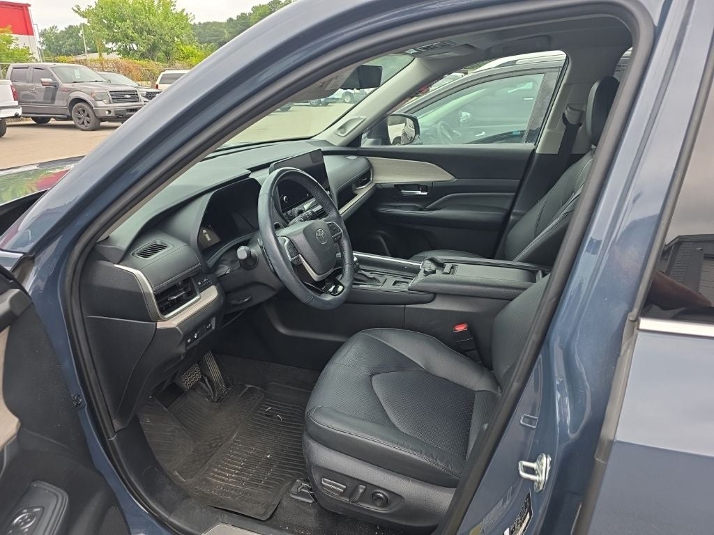 2024 Toyota Grand Highlander Platinum