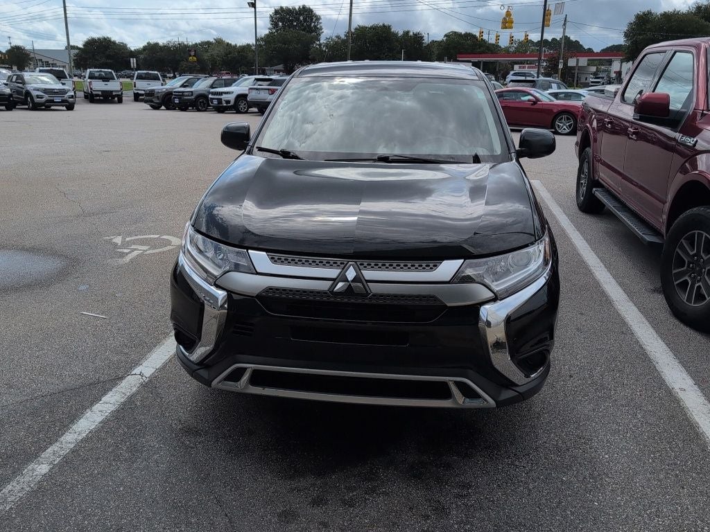 2020 Mitsubishi Outlander ES