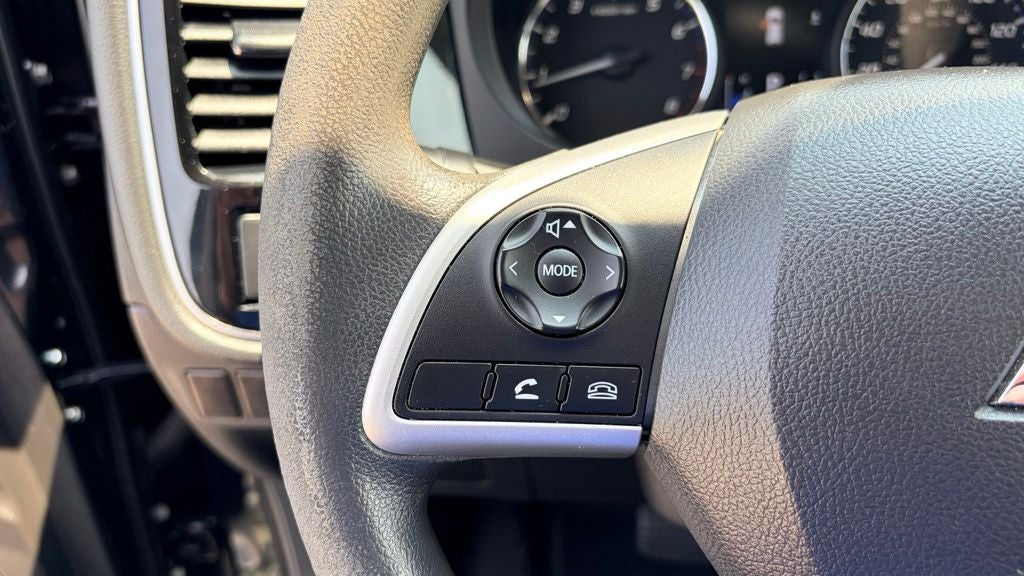 2020 Mitsubishi Outlander ES