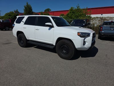2022 Toyota 4Runner TRD Off-Road