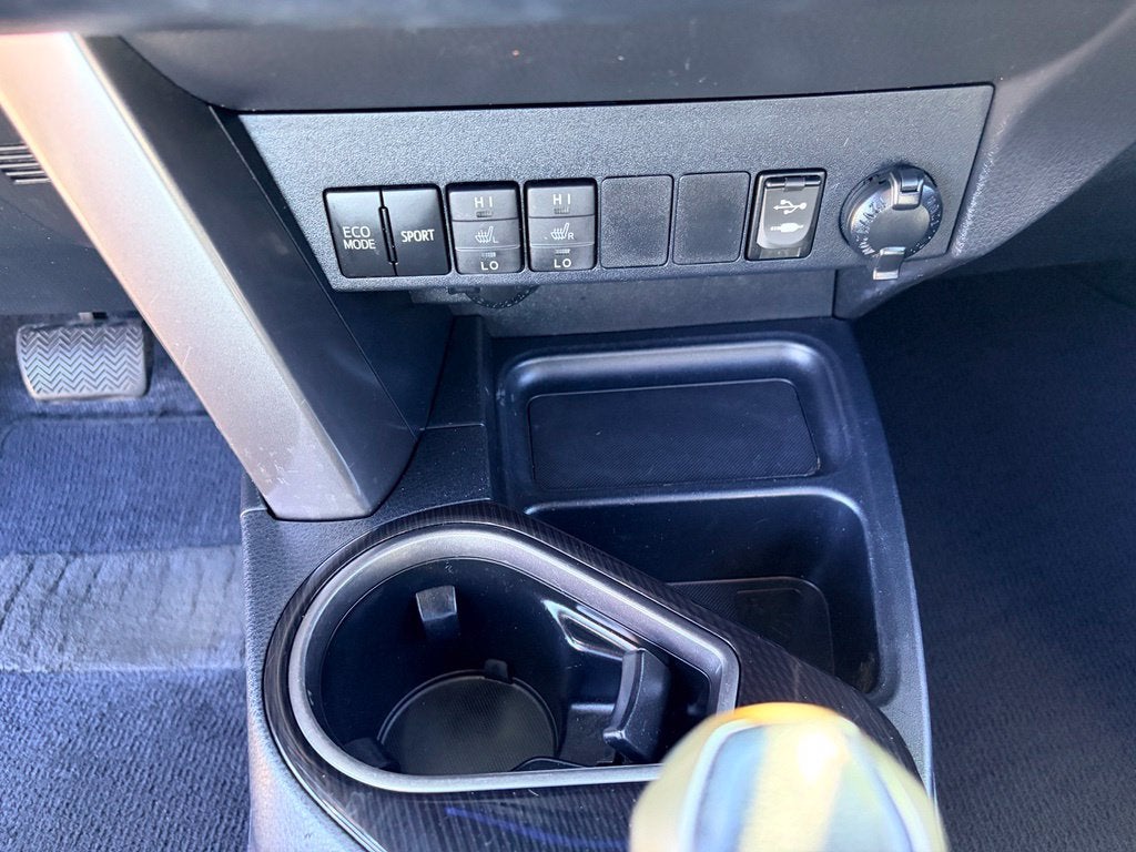 2016 Toyota RAV4 SE