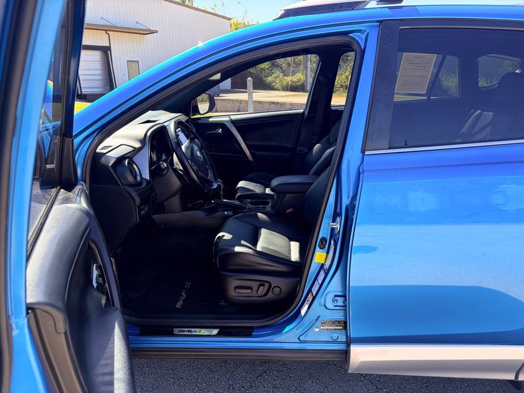 2016 Toyota RAV4 SE