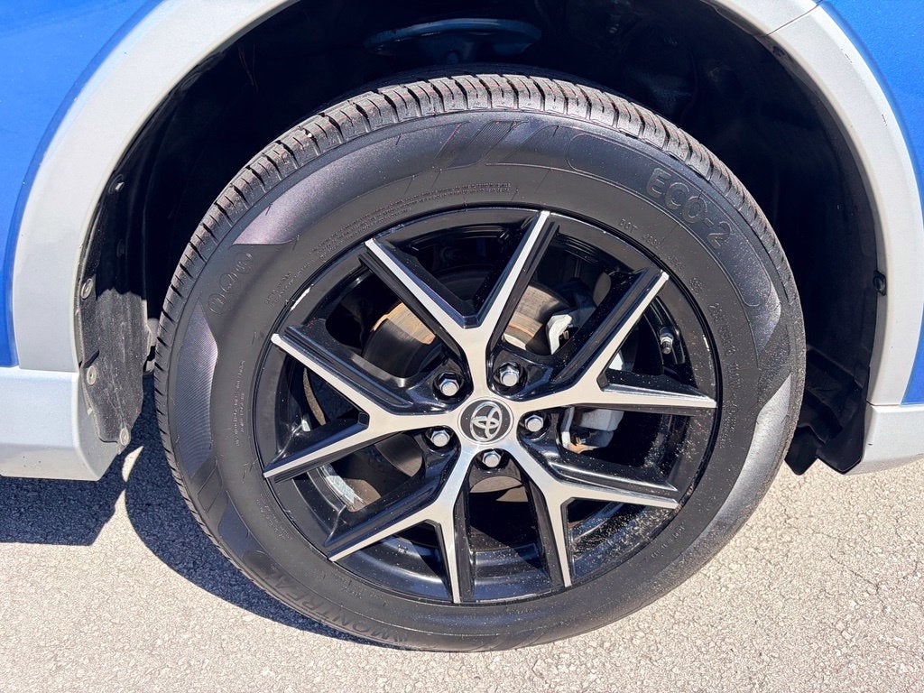 2016 Toyota RAV4 SE