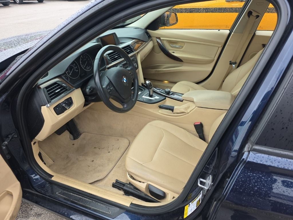 2014 BMW 3 Series 320i