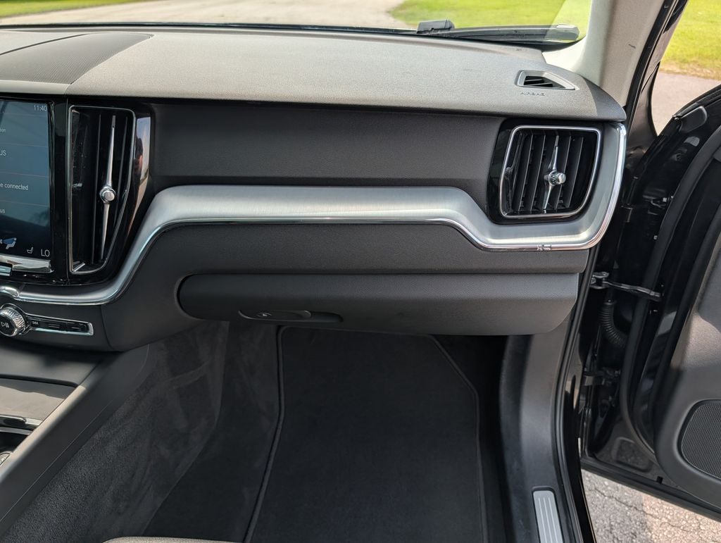 2020 Volvo XC60 T6 Momentum
