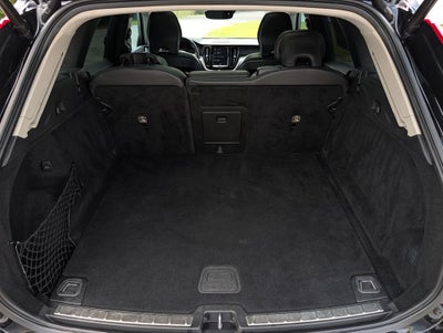 2020 Volvo XC60 T6 Momentum