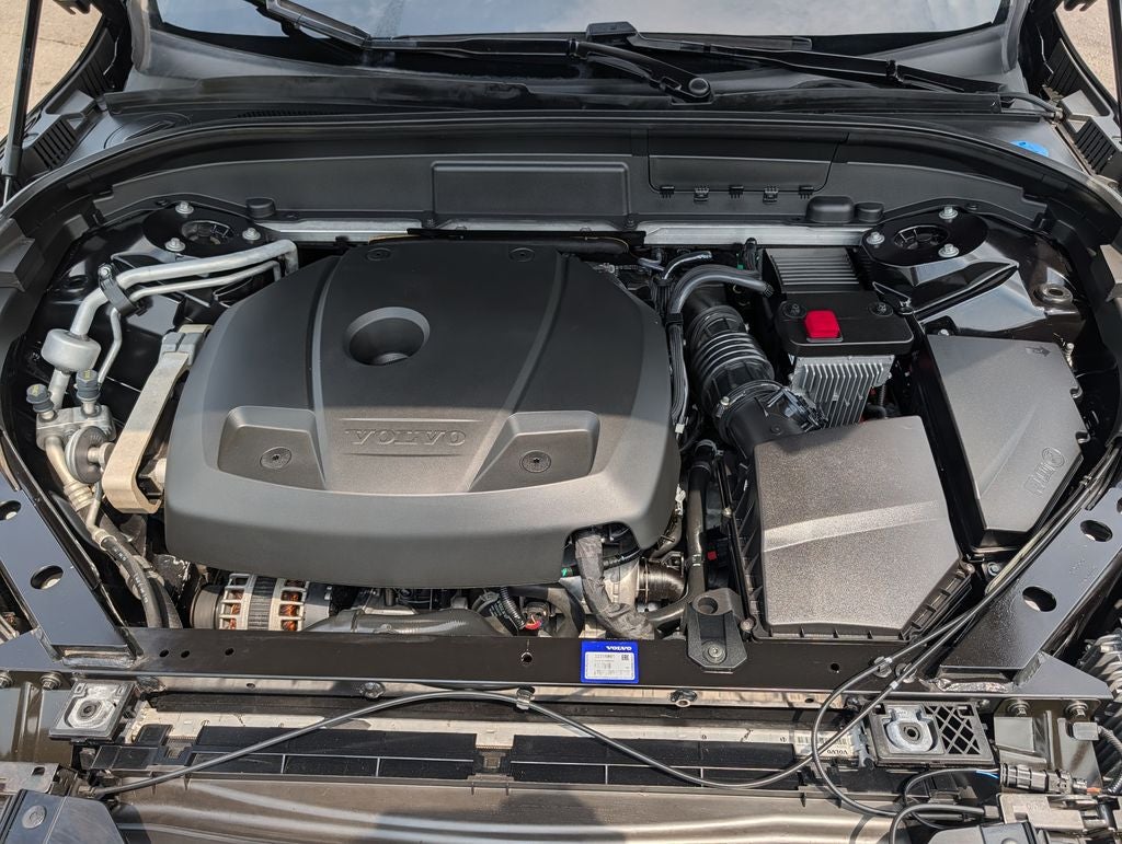 2020 Volvo XC60 T6 Momentum
