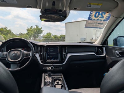 2020 Volvo XC60 T6 Momentum