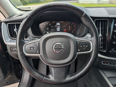 2020 Volvo XC60 T6 Momentum