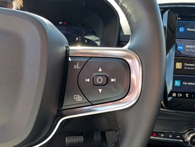 2025 Volvo XC40 B5 Plus Bright Theme